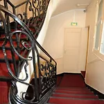 Hotel Sully *