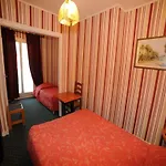 Hotel Sully