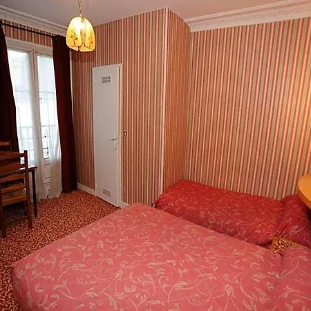 Sully Hotel *